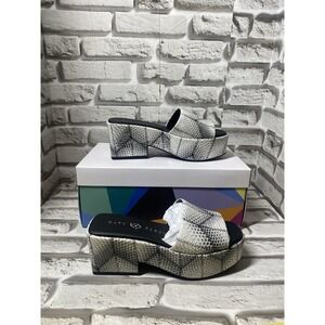 Katy Perry Collections THE BUSY BEE SLIP-ON Wedge Sandals in Black White Size 5M